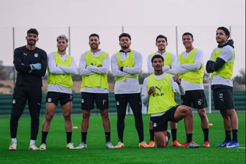 لقطة طريفة.. خماسي منتخب مصر يعاقب تريزيجيه (صور) 